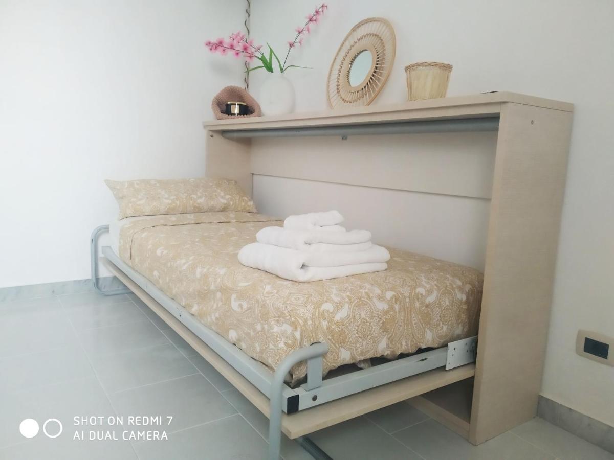 Aurisa Apartment บารี ภายนอก รูปภาพ